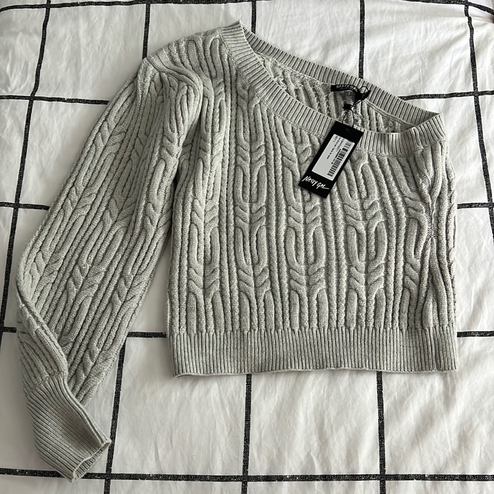 NWT One Shoulder Cable Knit Sweater